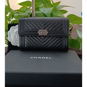 CHANEL Boy Black Chevron  Wallet